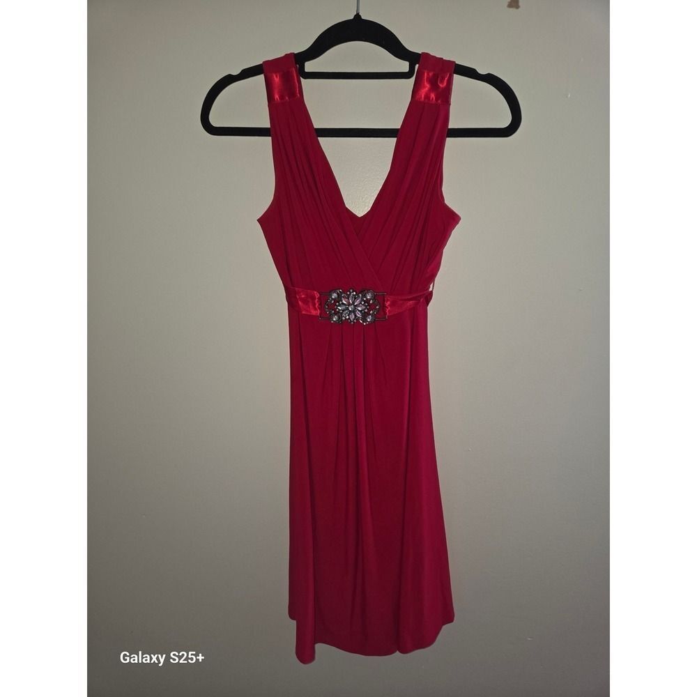 Scarlett Nite Petite Red V-Neck Cocktail Dress Crystal Buckle Satin Tie 6P